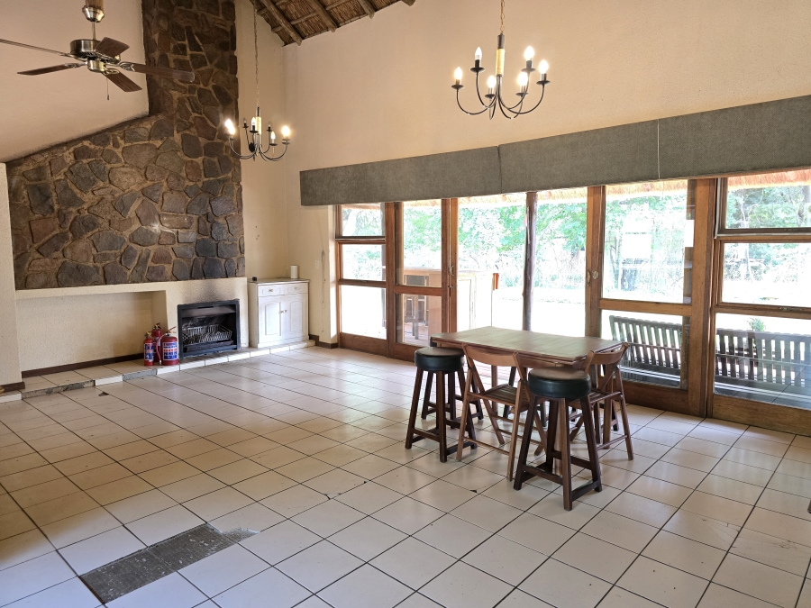 4 Bedroom Property for Sale in Lakeland North West